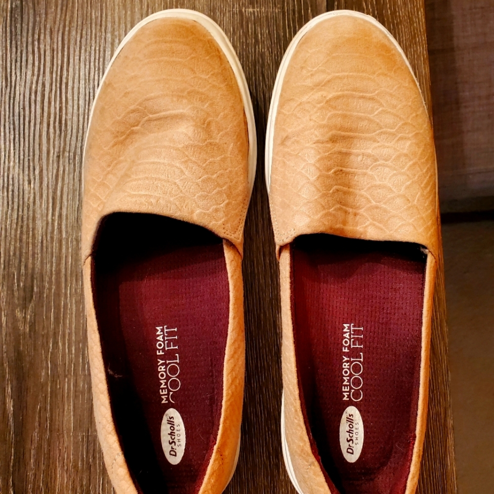 Dr Scholl's Be Wandered slip in walking shoe